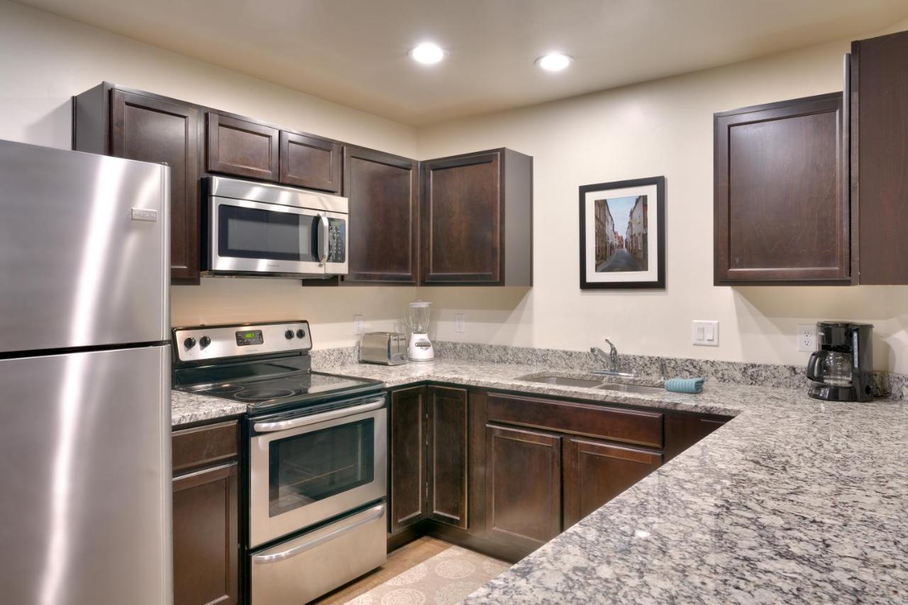 2G New Moab Redcliff Condo, Pool & Hot Tub Buitenkant foto